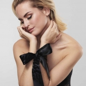 Черные ленты для связывания SILKY SENSUAL HANDCUFFS - Bijoux Indiscrets - купить с доставкой в Красноярске