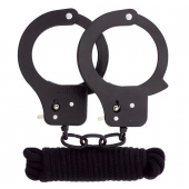Чёрные наручники из листового металла в комплекте с веревкой BONDX METAL CUFFS LOVE ROPE SET - Dream Toys - купить с доставкой в Красноярске