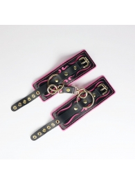 Черные кожаные наручники с розовой строчкой - Crazy Handmade - купить с доставкой в Красноярске