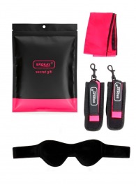 Черно-розовый эротический набор: маска, наручники и повязка - Erokay - купить с доставкой в Красноярске