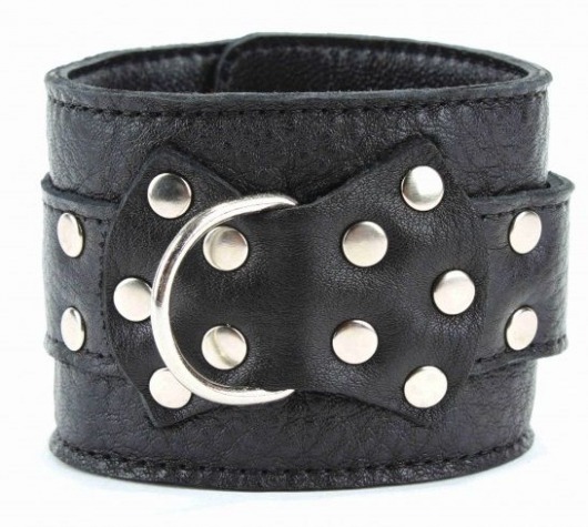 Чёрные наручники  из кожи с пряжкой - БДСМ Арсенал - купить с доставкой в Красноярске