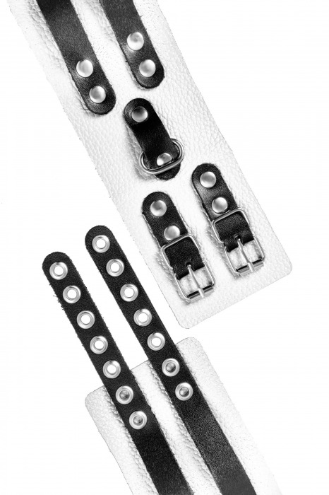 Бело-черные оковы с двумя ремешками и люверсами - Pecado - купить с доставкой в Красноярске