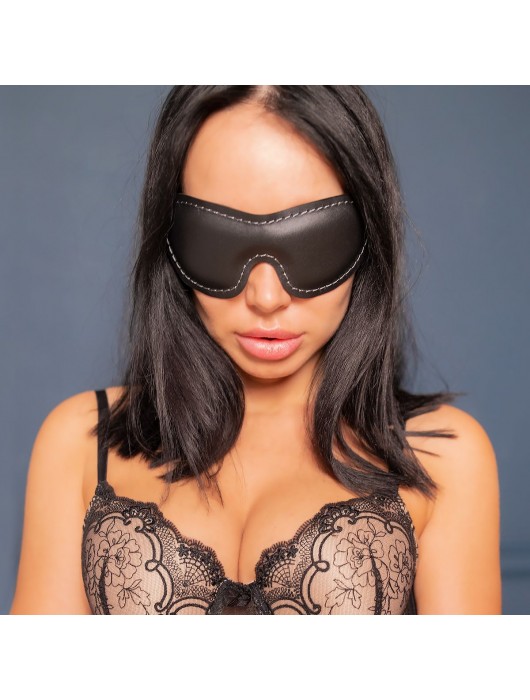 Черная мягкая закрытая маска из натуральной кожи - Crazy Handmade - купить с доставкой в Красноярске