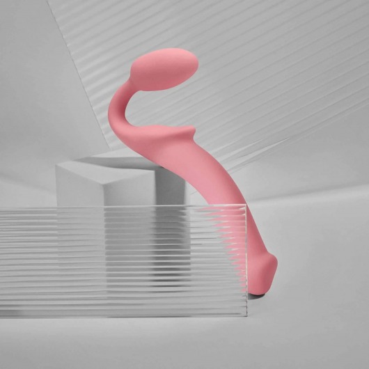 Розовый безремневой страпон Strap-on-me Semi-Realistic Bendable Strap-On size L - Strap-on-me - купить с доставкой в Красноярске