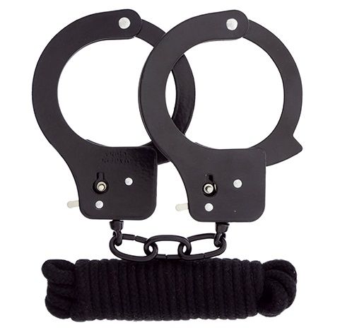 Чёрные наручники из листового металла в комплекте с веревкой BONDX METAL CUFFS LOVE ROPE SET - Dream Toys - купить с доставкой в Красноярске